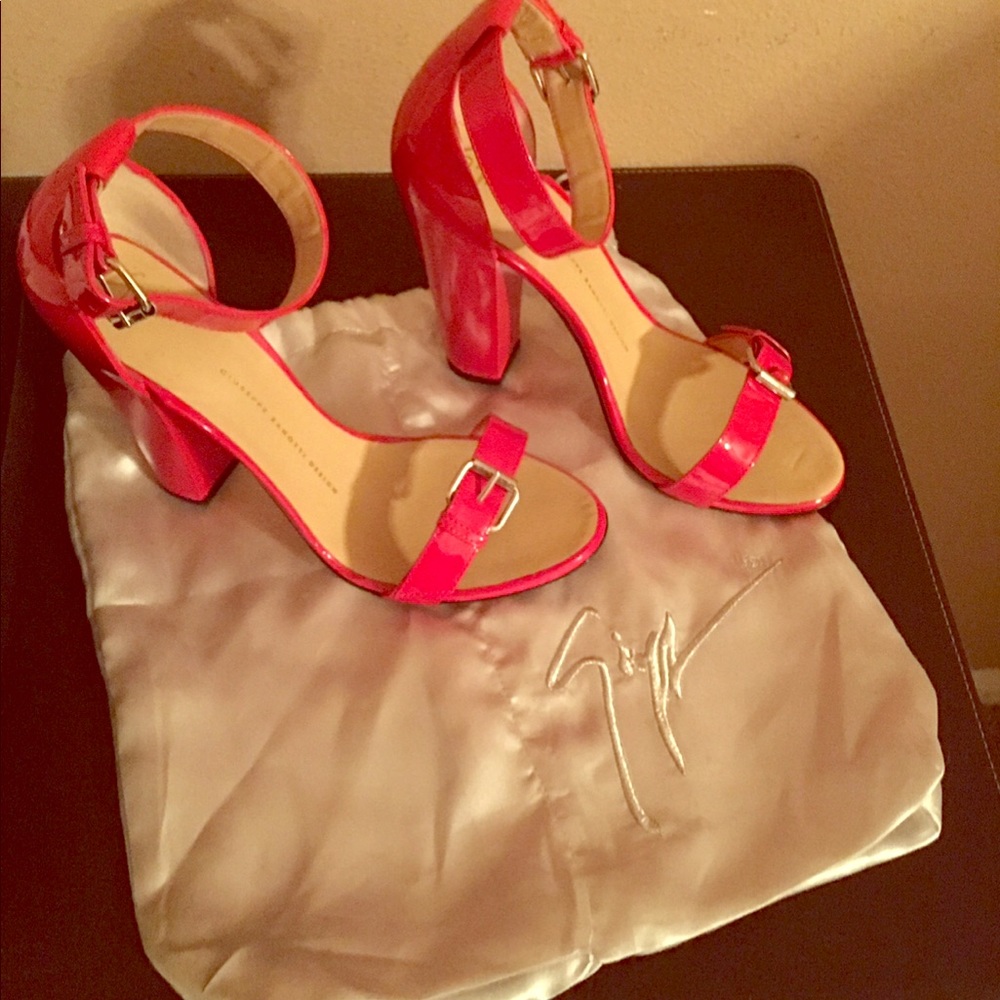 giuseppe zanotti sandals